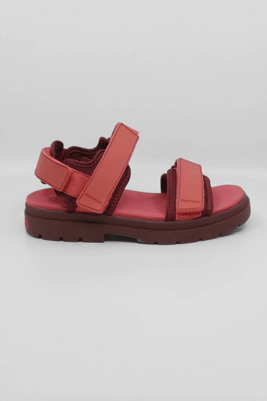 NEW MERRY PEOPLE women's lochie sandal in clay